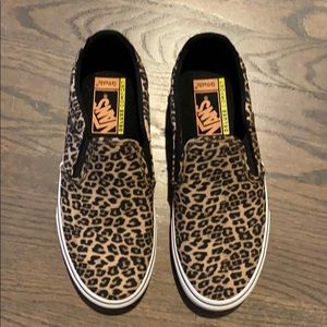 Leapord print vans